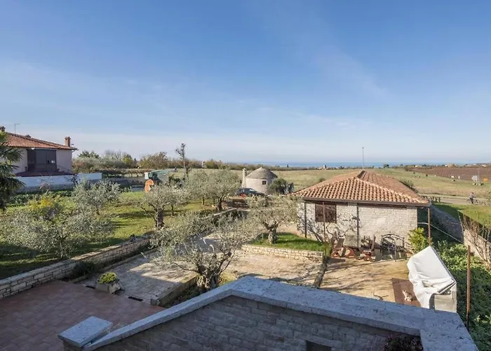 Gasthuis Arrburoni 4*