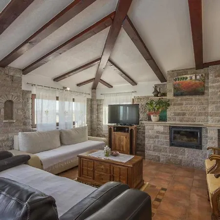Guest house Arrburoni Dajla